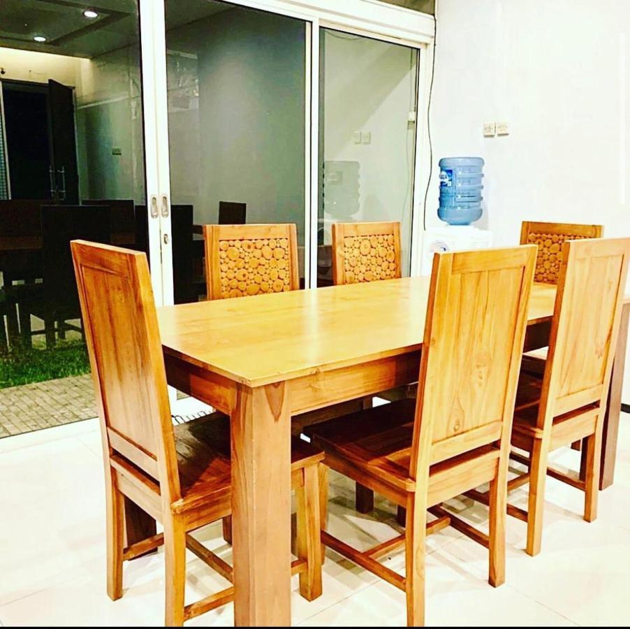 Imah Dago Villa - Budget Staycation Villa In 반둥 외부 사진